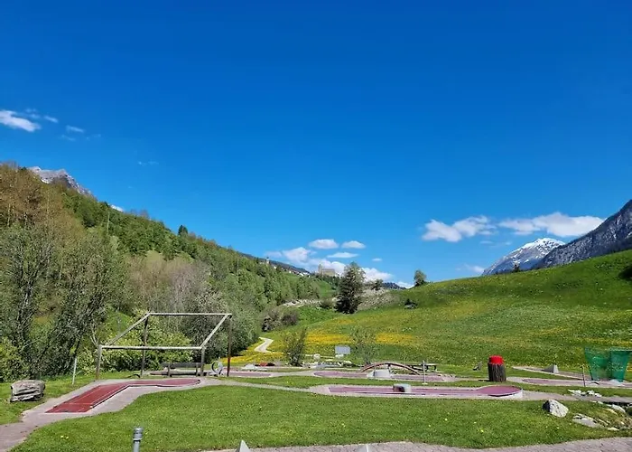 Schoene Neue 2,5 In Savognin