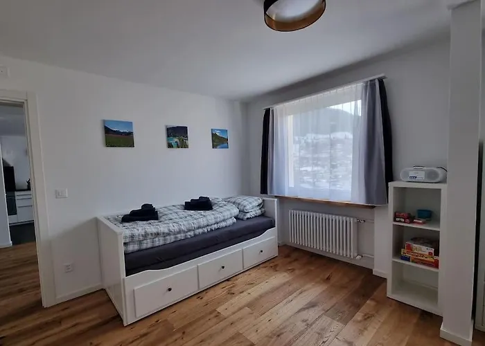 Schoene Neue 2,5 In Apartamento